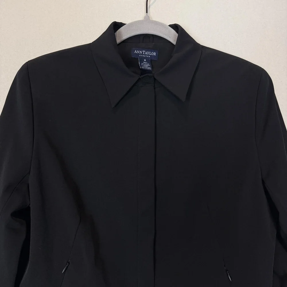 Ann Taylor Jacket Womens Medium Black Stretch Full‎ Zip Lined Pockets Classic